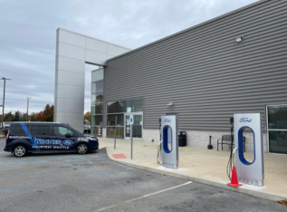 Ford Said To Be Deploying Tesla-Supercharger-Like EV Charging Stations At Dealerships