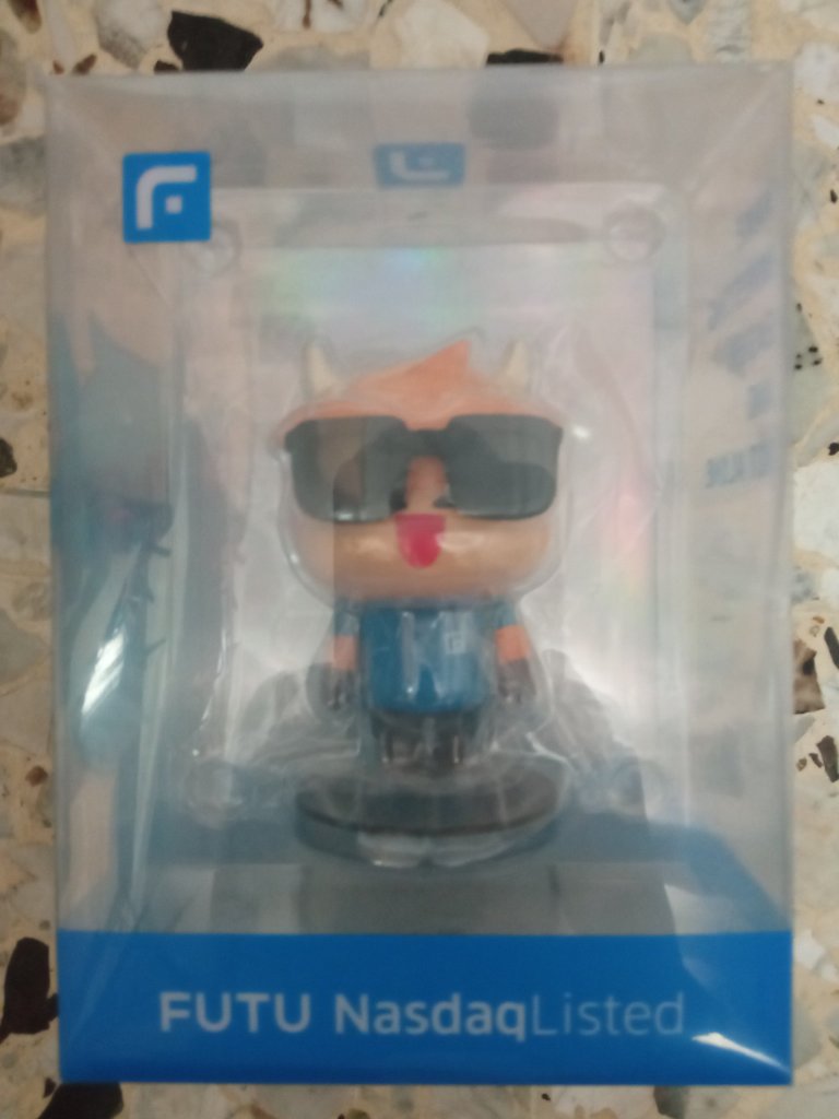 Oppa Figurine 1