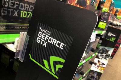 需要見通しの悪化により、Nvidiaの価格ターゲットが298ドルに引き下げられました