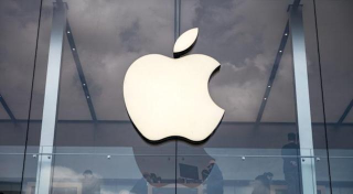 华尔街热切地等待着苹果在第四财季的表现，iPhone 14的成功是分析师争论的话题。