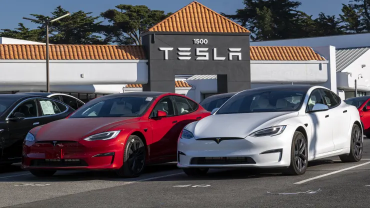 米国での車両納品が減少した後、TeslaはModel 3とModel Yの価格を削減-CNBC