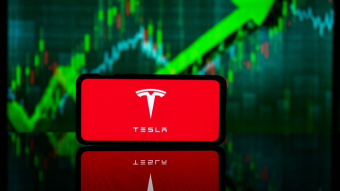 牛市看法:为什么聪明的投资者现在要抢购 TSLA 的股票 $TSLA