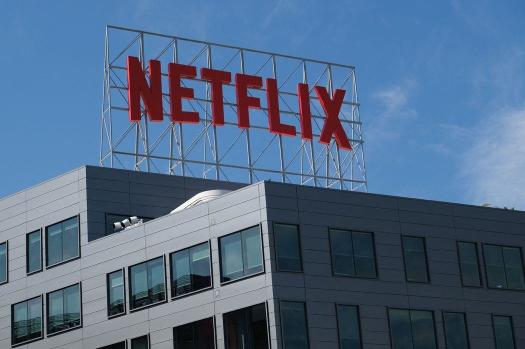 Netflix 想向共享账户的用户收费