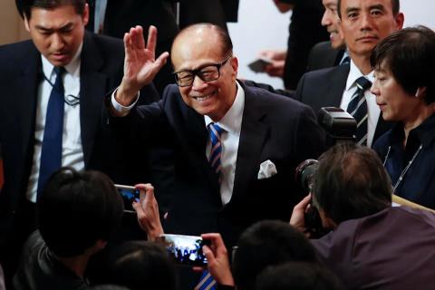 Li Ka-shing's family office joins Singapore expansion wave