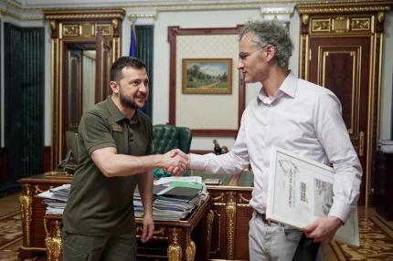 Alex Karp, chief of American software firm Palantir, met Zelensky in Ukraine