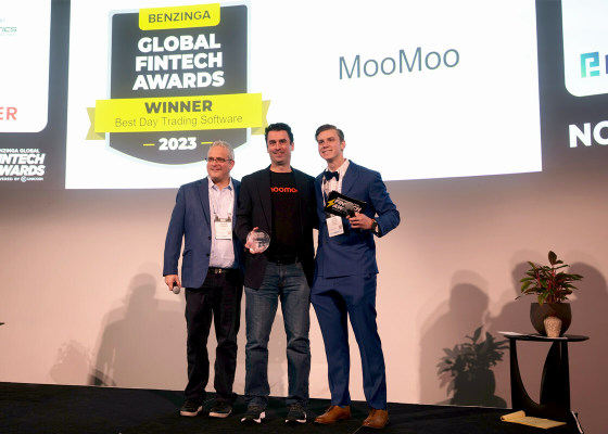 Moomoo wins the Best Day Trading Software at the Benzinga Global Fintech Awards Ceremony