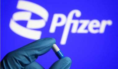 FDA Could Authorize Covid Pills This Week — But Pfizer, Merck Stocks Fall