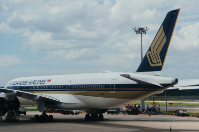 Singapore Airlines’ Share Price Hits a 52-Week High: Can the Airline Soar Higher Next Year?