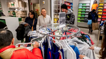 Record-Breaking $9.8 Billion in U.S. Online Black Friday Sales