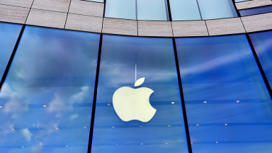 在納斯達克 100 的特別平衡期間，AAPL 股票將持續關注