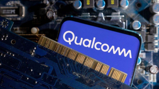 Qualcomm Extends Chip Contract with "Biggest Customer" Apple for Three Years
