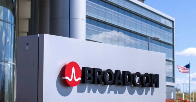 Broadcom stock gets a new Street high price target ahead of stock split.