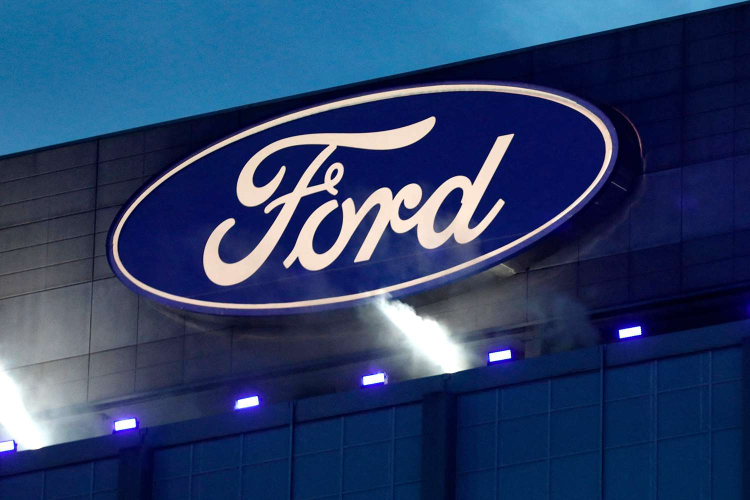 Ford Motor Co (F) Q1 2024 Earnings: Solid Performance Amidst Market Challenges