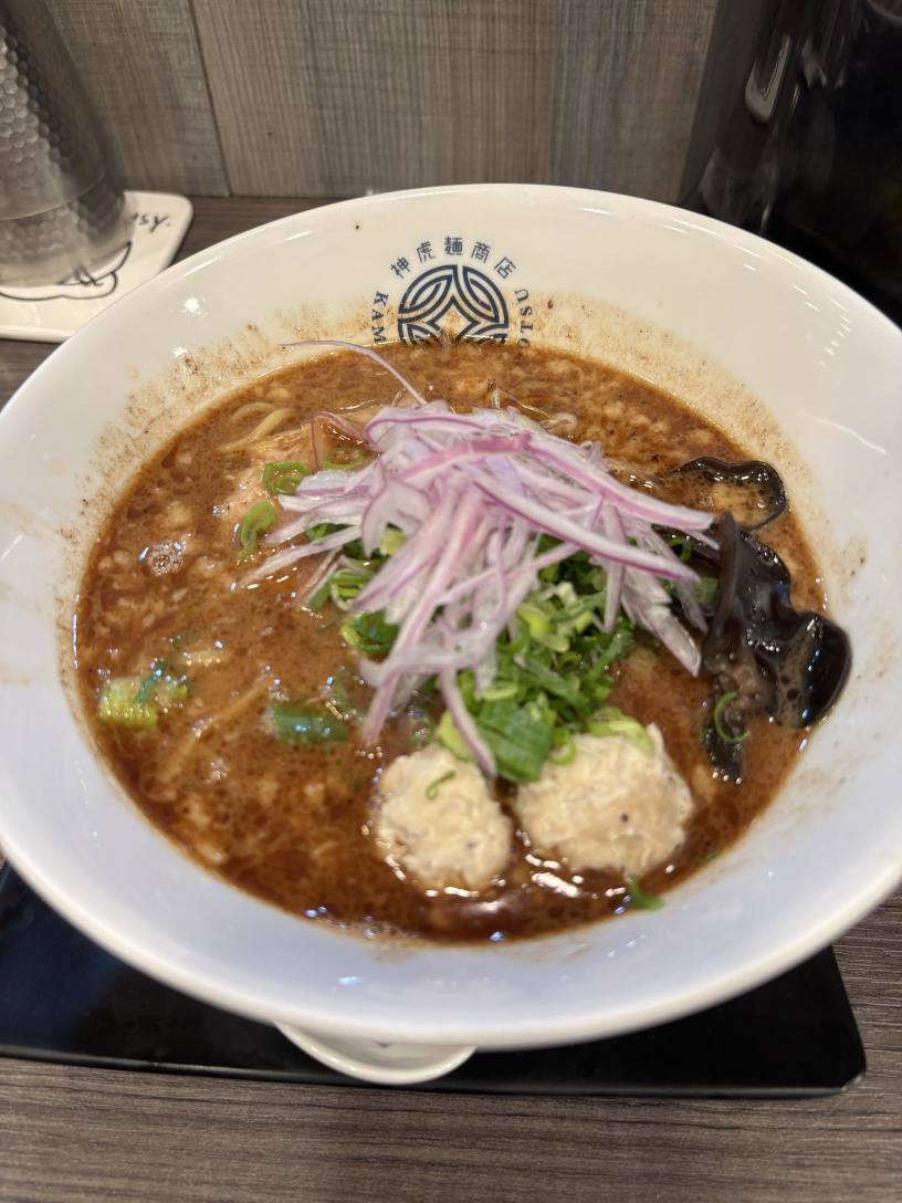 数位黄金与传统黄金的争夺战 - 11月12至13日覆盘