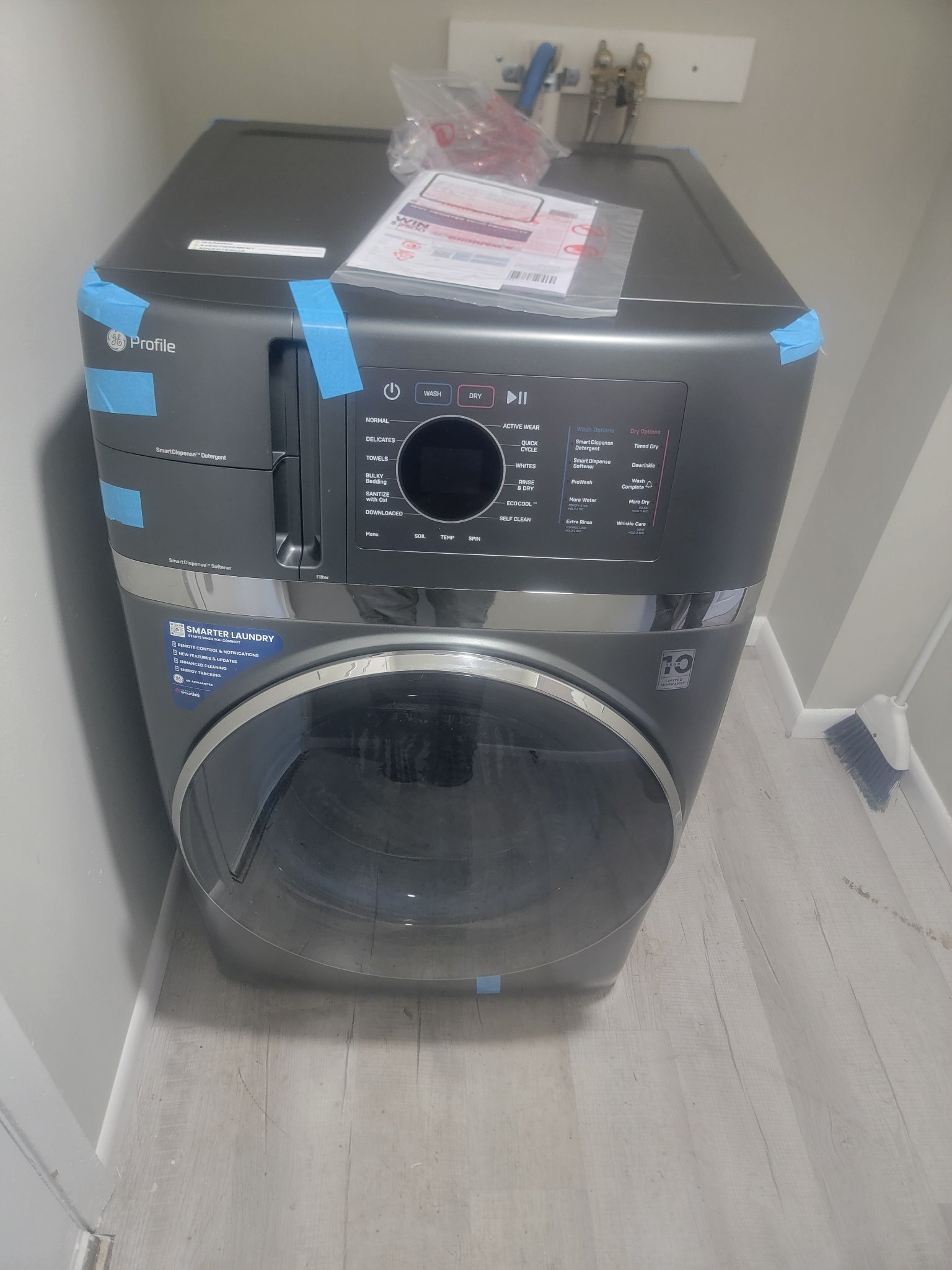 $GE Aerospace (GE.US)$ been seeing more of these washer/dryer combos. no moving clothes from one other  this is probably for $GE Vernova LLC (GEV.US)$ only need...