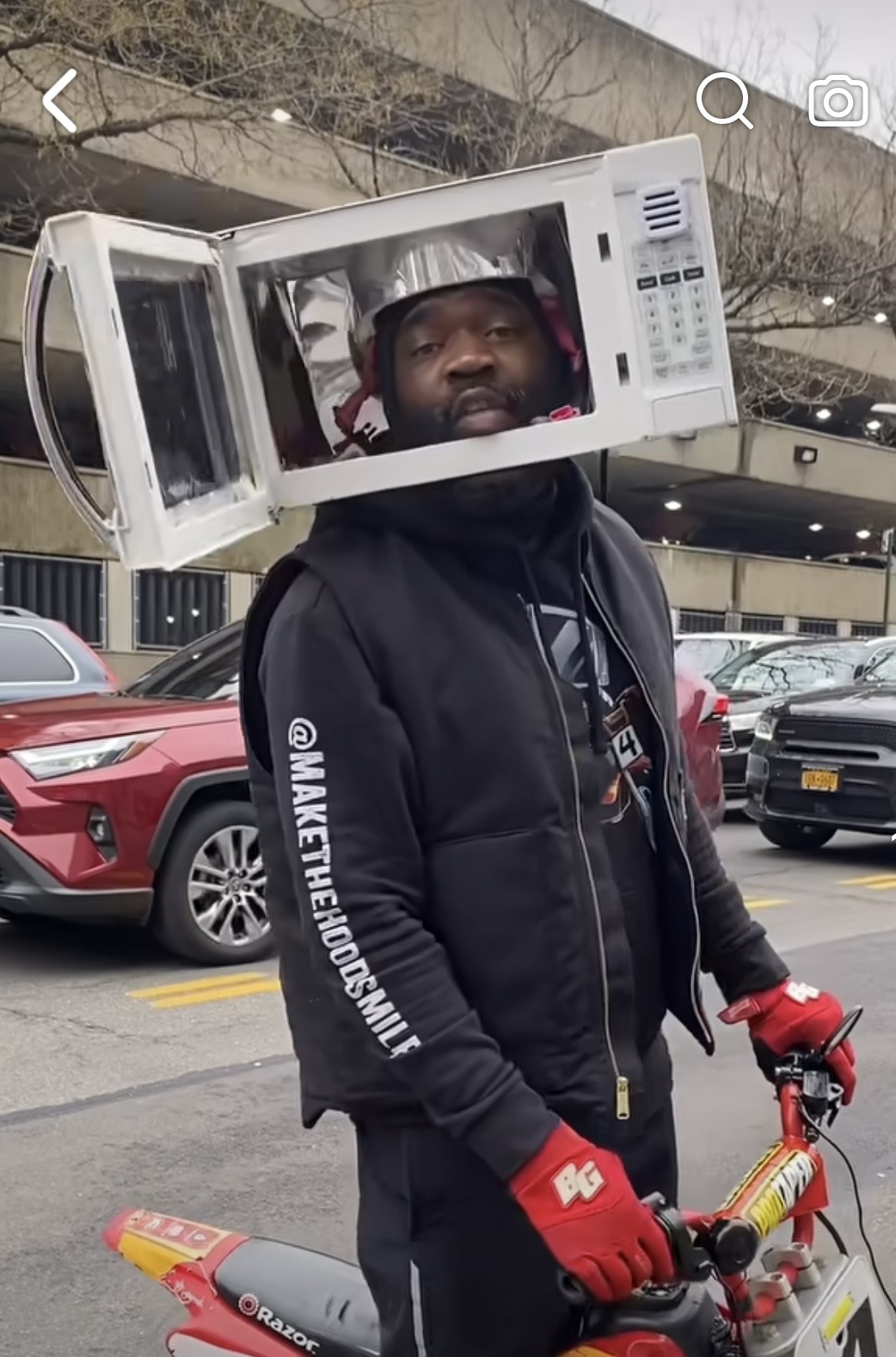 Gives fantastic life advice. No joke, and he’s wears a microwave on his head. #makethehoodsmile