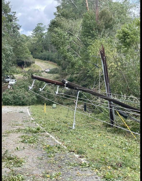 Just got this. I’ve never been through a hurricane event.🌀 🌀The pics speak for themselves. 📸 are from:Valdosta, Tifton, Wadley and Augusta, Georgia. U.S.A.