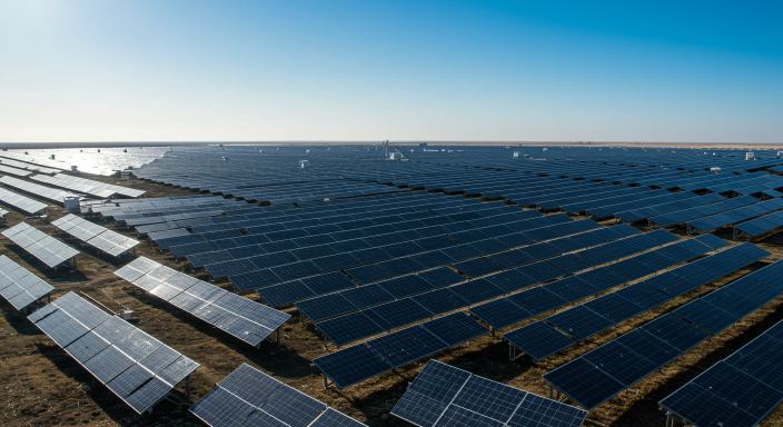 First Solar重獲機構加碼，政策紅利與基本面共振，FSLR能否成為2025年能源轉型的最大贏家？