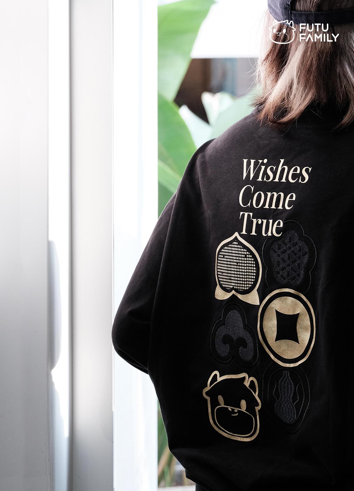 💥 New arrival: The first moomoo sweater is here!