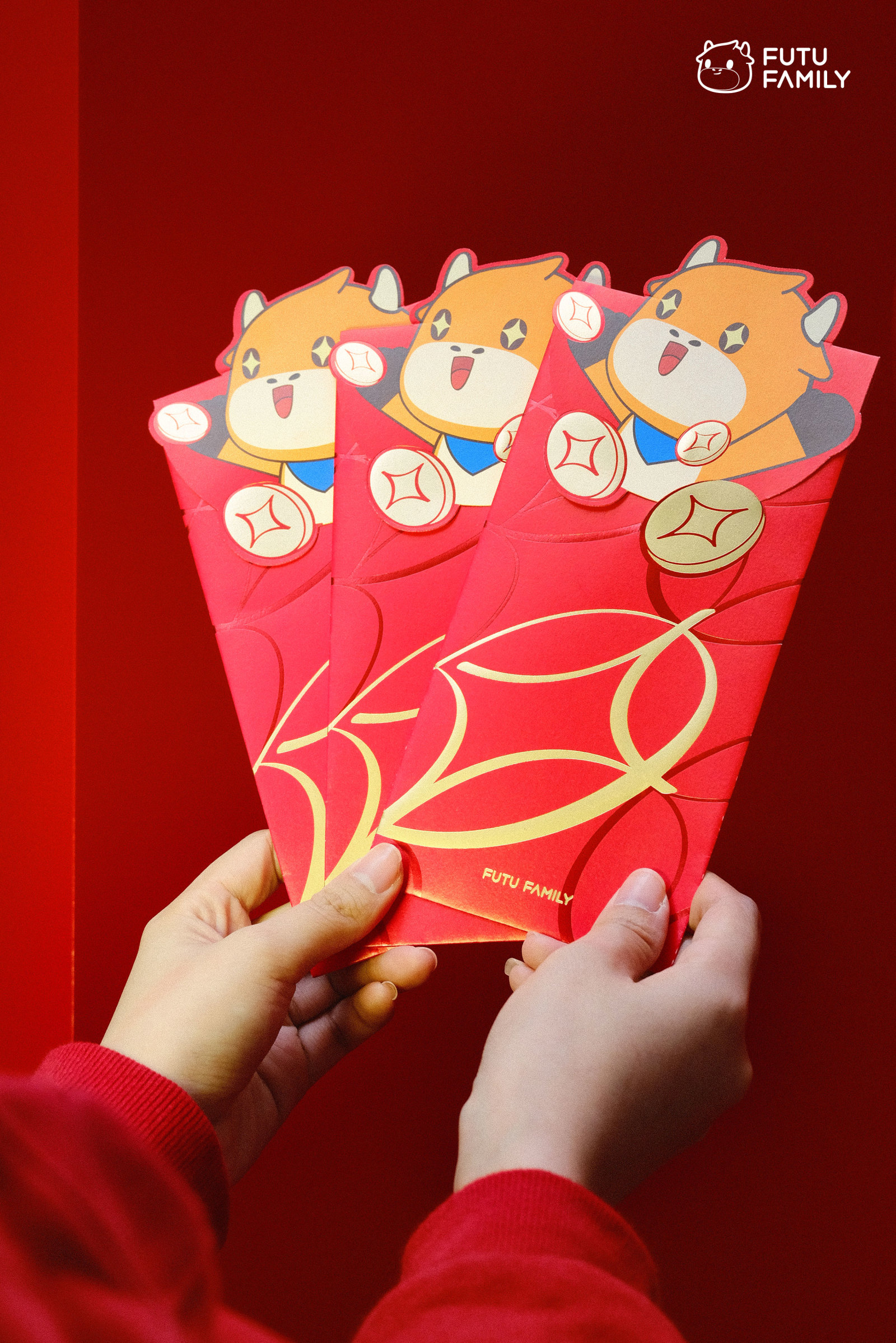 Hi, mooers! Are you ready to jump into 2025 with excitement? We're delighted to lead the way by introducing our first collectible of the year—the Lively Moo! As you've just seen, the Lively Moo isn't just any collectible; it embodies joy and creativity for the upcoming year. Plus, we've crafted special red envelopes for the Lunar New Year. 🧧 Join us as we delve into the charm and features of these exciting new items! 👀 🚨 Heart-melter alert! 🚨...