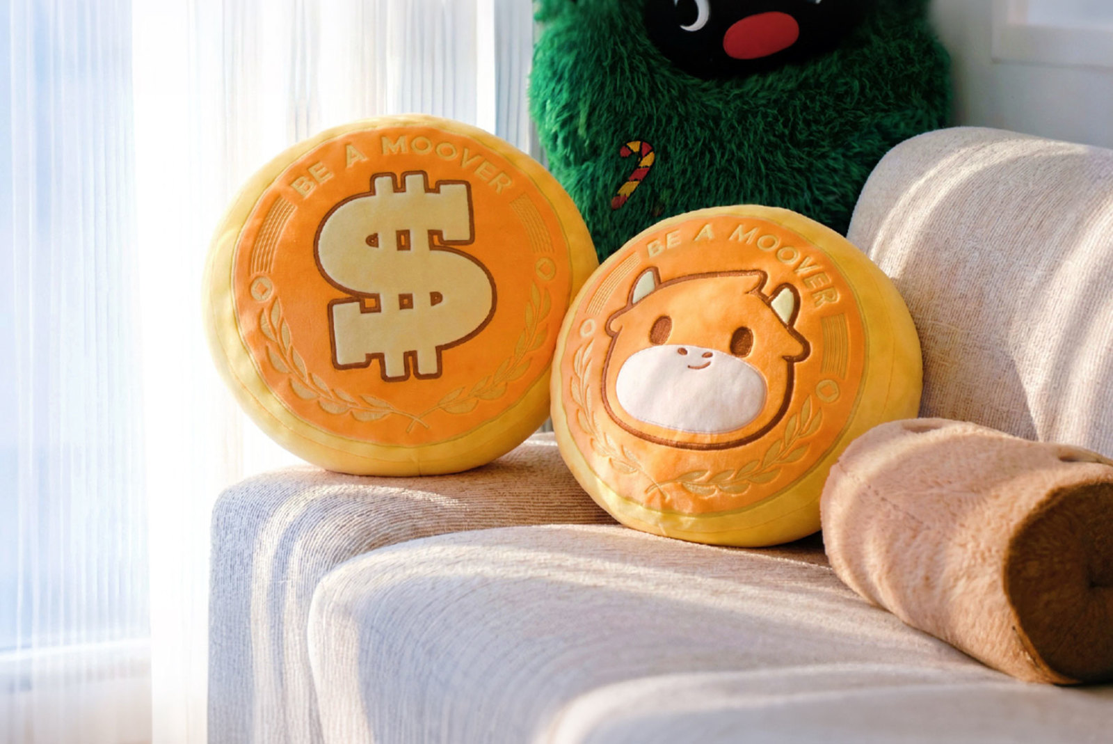 Hey mooers, 😊Meet the Moomoo coin cushion, the newest addition to the Moomoo merch lineup! We've noticed that the original moomoo head cushion, released many years ago, has become a beloved companion in many mooers' daily lives [Clap]. This time, we wanted to try something new while keeping the same feeling. Why a Coin🪙 A coin fits the Moomoo story. It represents luck, value, and something worth holding onto. 🔸Front side [Tongue]Moomoo’s smiling face sit...