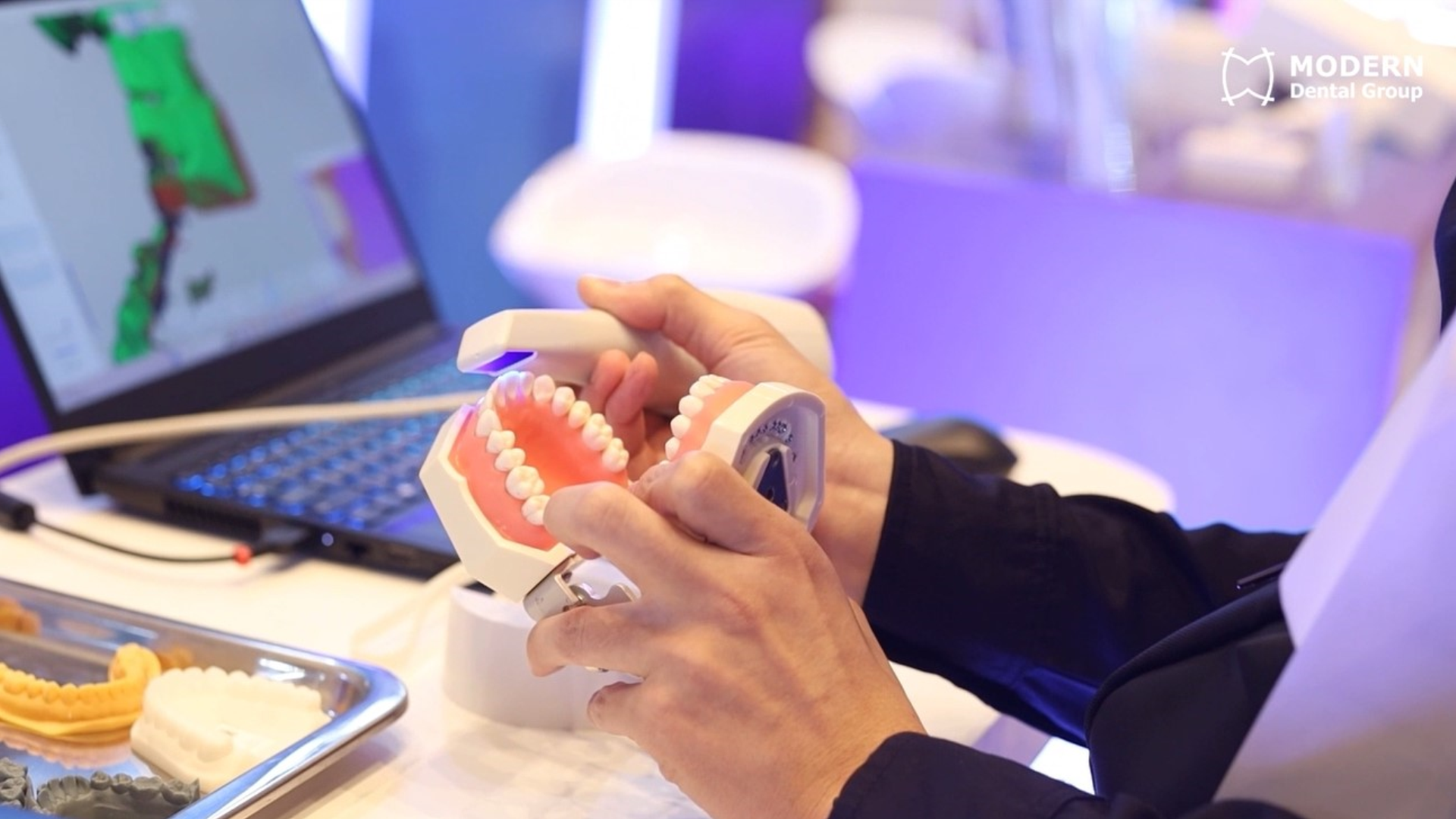 現代牙科グループがデジタル歯科をリード